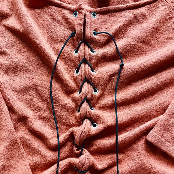 Cache sweater. Size L. Made in Australia. Sexy! - Picture 4 of 4